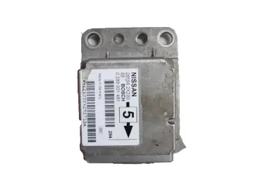 Calculateur Airbag Nissan Terrano
