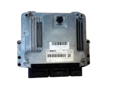 Calculateur injection Renault Scenic Bosch EDC17C84