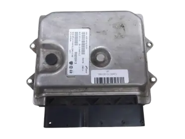 Calculateur injection Fiat 500L Magneti Marelli MJD 8F3.X1